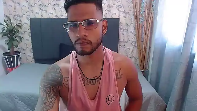 sweet-blowork online show from December 10, 2024, 6:49 pm