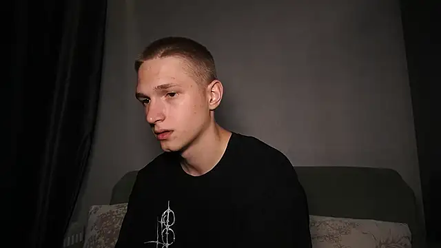 dustyn fox online show from September 15, 2025, 4:18 pm