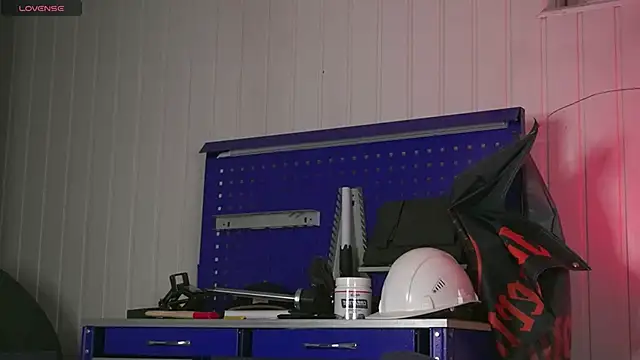 dustyn fox online show from September 26, 2025, 1:07 pm