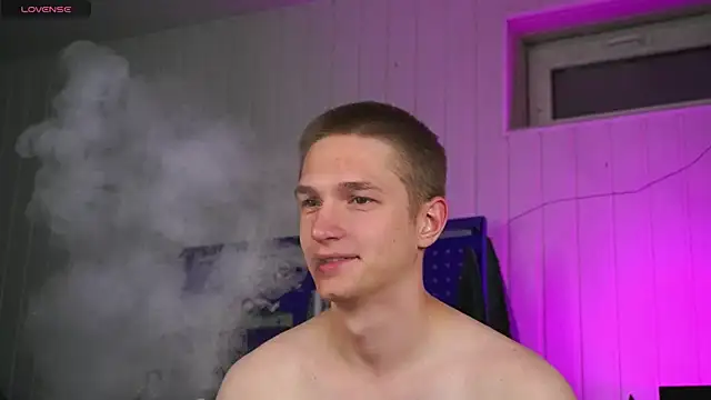 dustyn fox online show from October 2, 2025, 4:43 pm