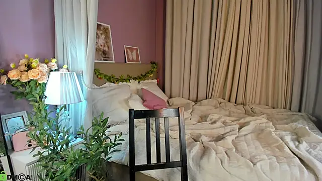 Dearly Emily online show from July 11, 2026, 5:24 pm