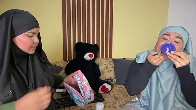  Shara Handal  online show from March 20, 2026, 8:59 am