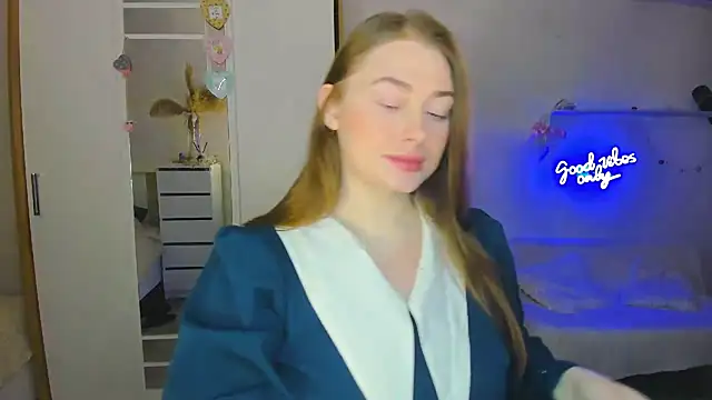 Demure Smile online show from February 15, 2025, 1:53 am