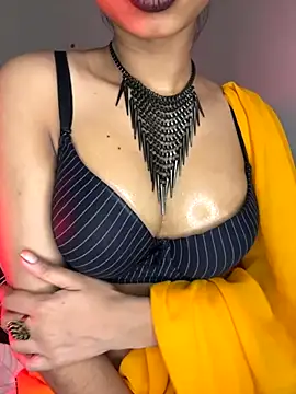 Hot-sexy222 online show from September 29, 2025, 1:01 am