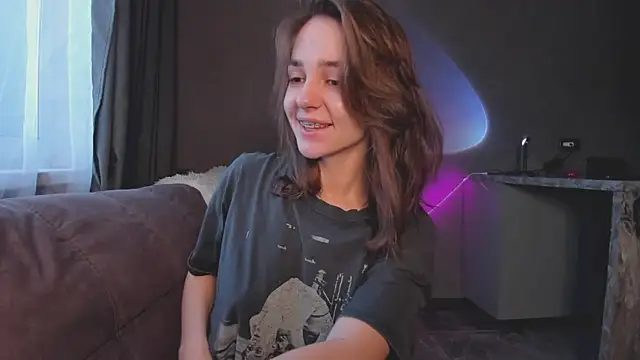 JudyAngil online show from February 16, 2026, 6:23 am