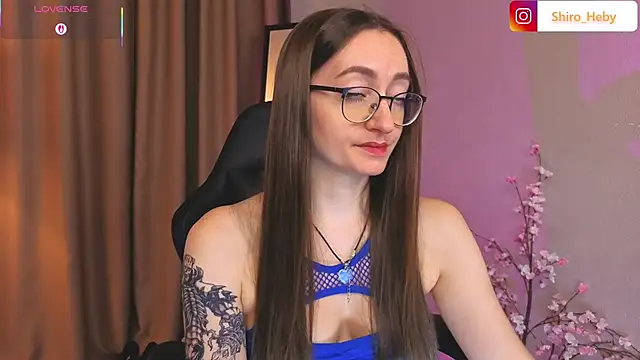 ShiroHeby online show from November 11, 2025, 12:00 pm