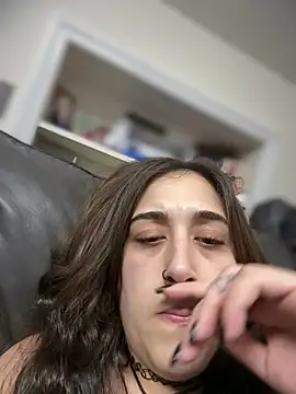 ThicBunz online show from August 4, 2026, 8:02 pm