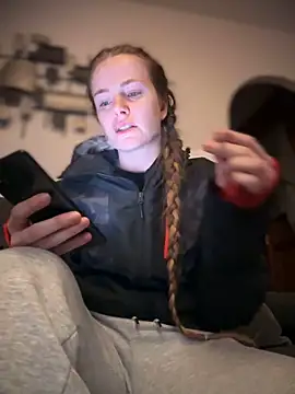 Snapshot of Piinkpandora chatting on March 25, 2026, 9:46 pm Piinkpandora online show from March 25, 2026, 9:46 pm