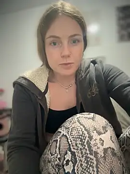 Snapshot of Piinkpandora chatting on February 12, 2026, 9:36 pm Piinkpandora online show from February 12, 2026, 9:36 pm