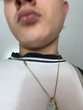 Nathan Bluee online show from September 18, 2025, 11:35 am