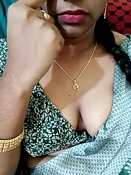 Snapshot of anisha91 chatting on March 8, 2025, 5:01 pm anisha91 online show from March 8, 2025, 5:01 pm