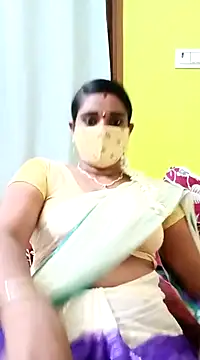 Snapshot of anisha91 chatting on March 20, 2025, 5:15 pm anisha91 online show from March 20, 2025, 5:15 pm