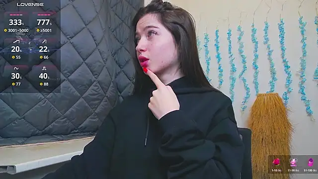 Luxuryalma online show from March 20, 2026, 6:47 am