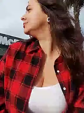 Alicia Hot1 online show from January 4, 2025, 1:21 pm