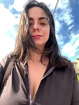 Alicia Hot1 online show from October 23, 2025, 11:31 am