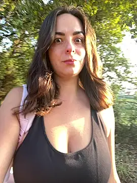 Alicia Hot1 online show from September 18, 2025, 5:05 pm