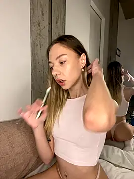  urbestie  online show from October 3, 2025, 10:55 pm