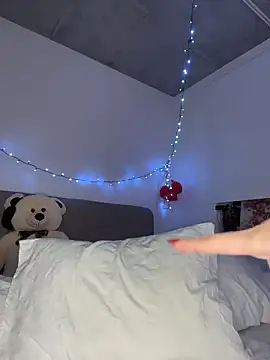  urbestie  online show from March 11, 2026, 11:54 pm