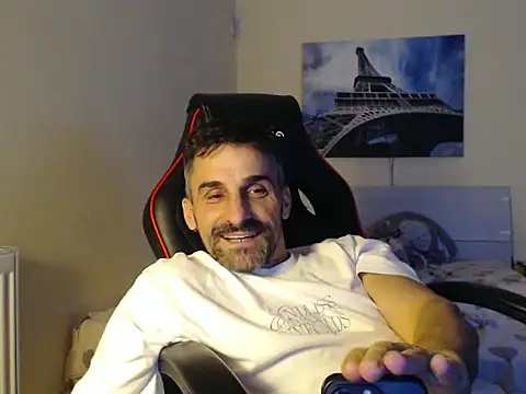 amydamarw online show from February 11, 2026, 6:52 pm