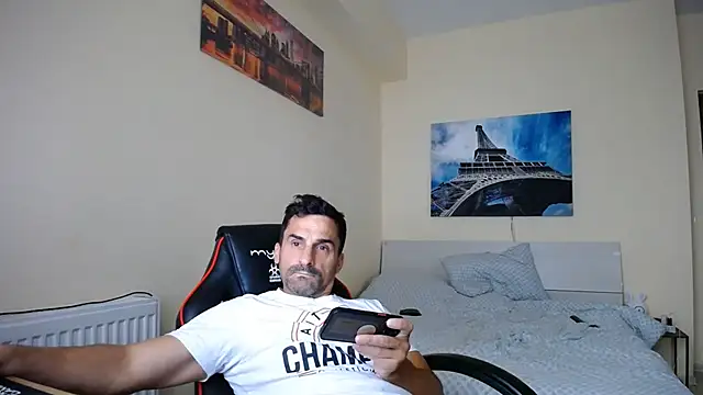 amydamarw online show from June 12, 2026, 6:11 am