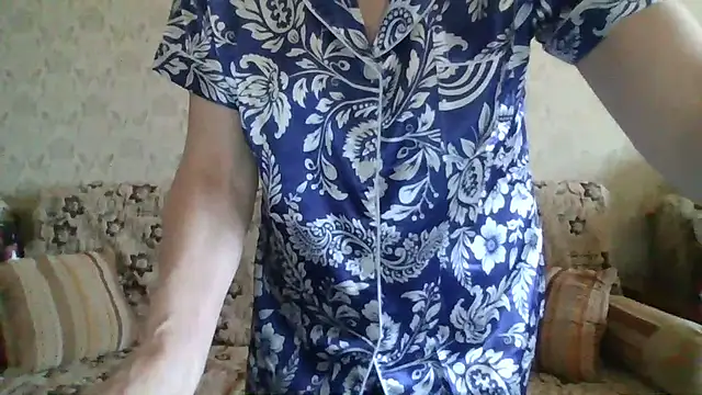 Elegant00Lady online show from August 1, 2026, 5:38 am