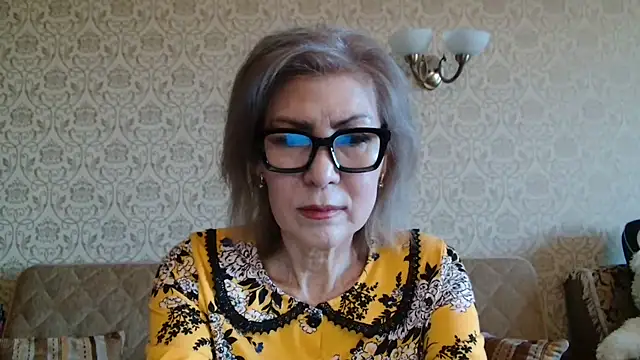 Elegant00Lady online show from January 7, 2026, 4:28 am