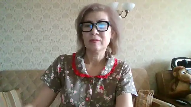 Elegant00Lady online show from June 29, 2026, 8:32 am