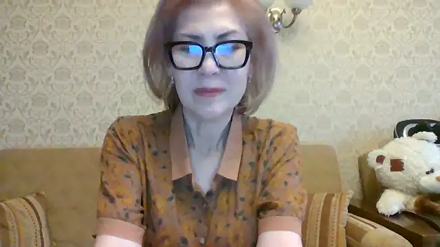 Elegant00Lady online show from June 5, 2026, 1:06 pm