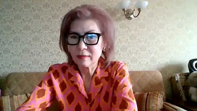 Elegant00Lady online show from February 13, 2026, 9:09 am