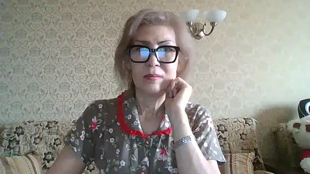 Elegant00Lady online show from July 22, 2026, 8:27 am