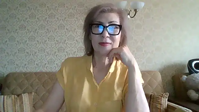 Elegant00Lady online show from July 1, 2026, 7:52 am