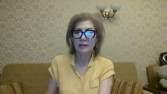 Elegant00Lady online show from July 8, 2026, 4:18 pm