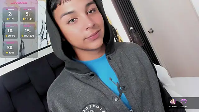 Snapshot of Seductivo_jr chatting on February 13, 2026, 3:39 am Seductivo jr online show from February 13, 2026, 3:39 am