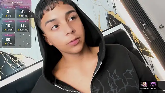 Snapshot of Seductivo_jr chatting on March 5, 2026, 5:48 am Seductivo jr online show from March 5, 2026, 5:48 am