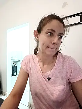 Snapshot of Missmesexycouple69 chatting on November 21, 2025, 3:33 pm Missmesexycouple69 online show from November 21, 2025, 3:33 pm