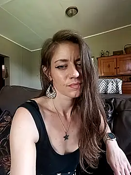 Snapshot of Missmesexycouple69 chatting on January 9, 2026, 10:22 am Missmesexycouple69 online show from January 9, 2026, 10:22 am