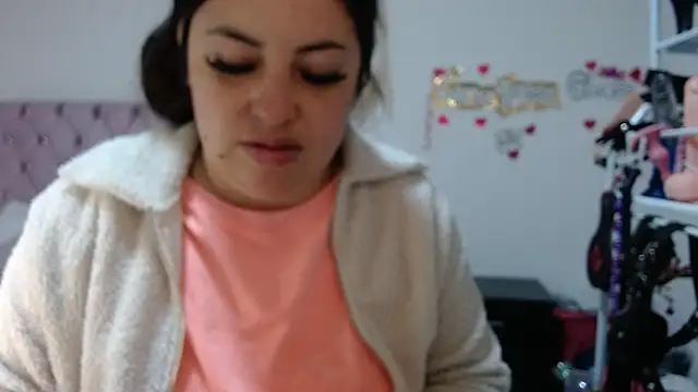 lanaqueen699 online show from October 8, 2025, 12:17 pm