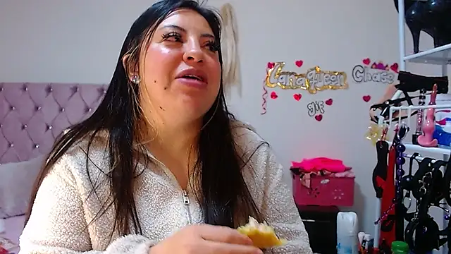 lanaqueen699 online show from October 25, 2025, 12:54 am