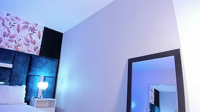 Larabrooks online show from March 21, 2026, 8:19 am