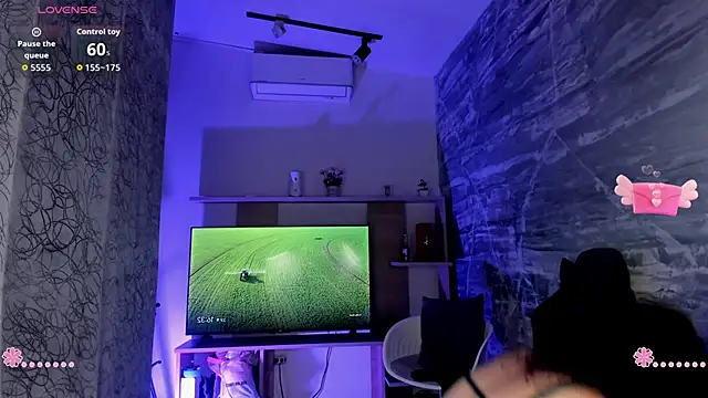 Melany Luv online show from March 5, 2026, 9:33 pm