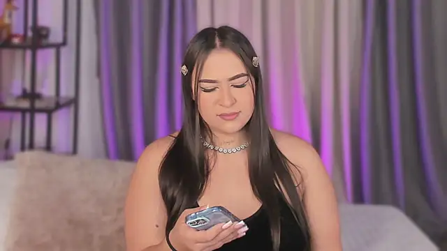 Snapshot of lynda_west chatting on March 12, 2026, 5:13 am lynda west online show from March 12, 2026, 5:13 am