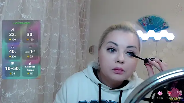 JewellKiss7 online show from November 13, 2025, 4:16 am