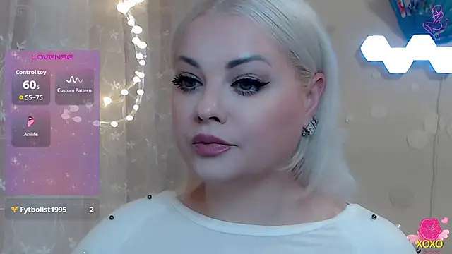 JewellKiss7 online show from December 4, 2025, 6:56 am