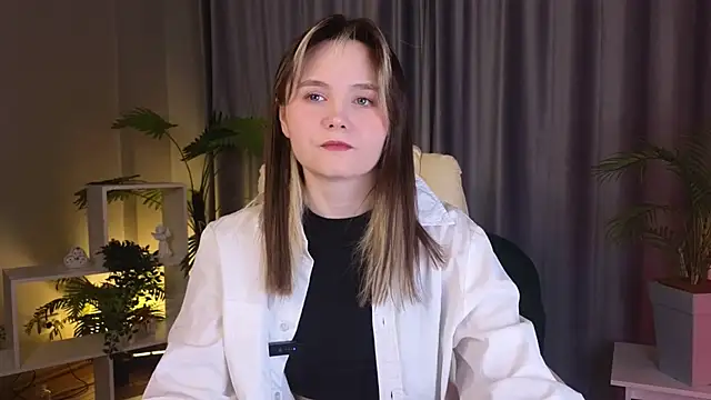 CiriRianonn online show from February 3, 2026, 4:21 am