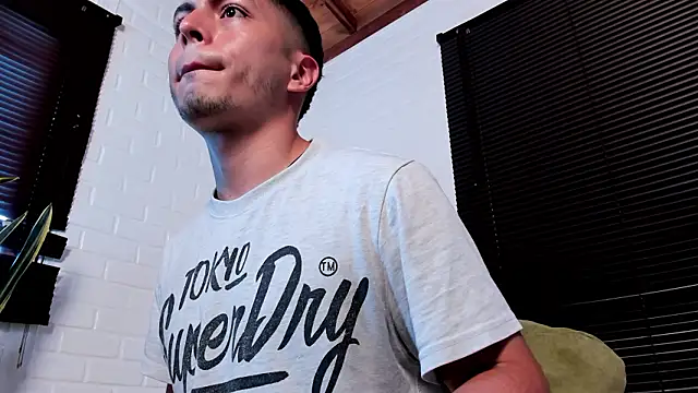 Snapshot of SAMUEL_OBRIAN chatting on February 9, 2026, 2:15 pm SAMUEL OBRIAN online show from February 9, 2026, 2:15 pm