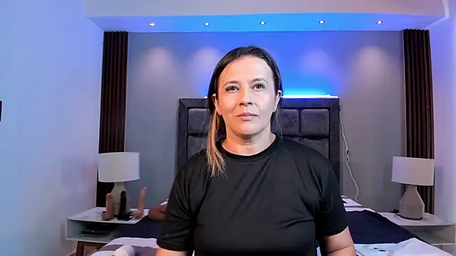 Susann Ross online show from July 11, 2026, 11:32 am