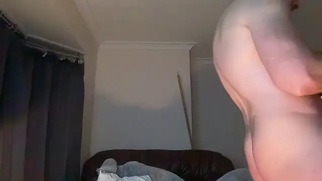 simmo cam online show from January 15, 2025, 10:35 pm