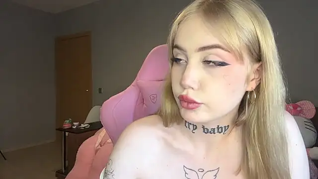 hanna cry baby online show from March 19, 2025, 2:46 pm