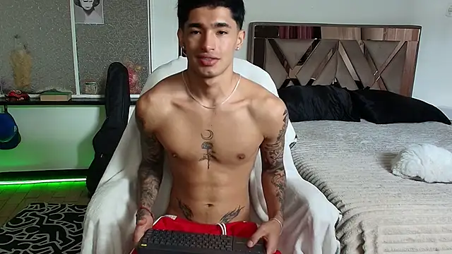 Damon  333 online show from September 19, 2025, 7:07 pm