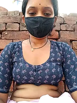Poojashrma33 online show from July 25, 2026, 12:11 pm